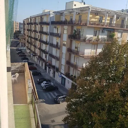 Via Manzoni *